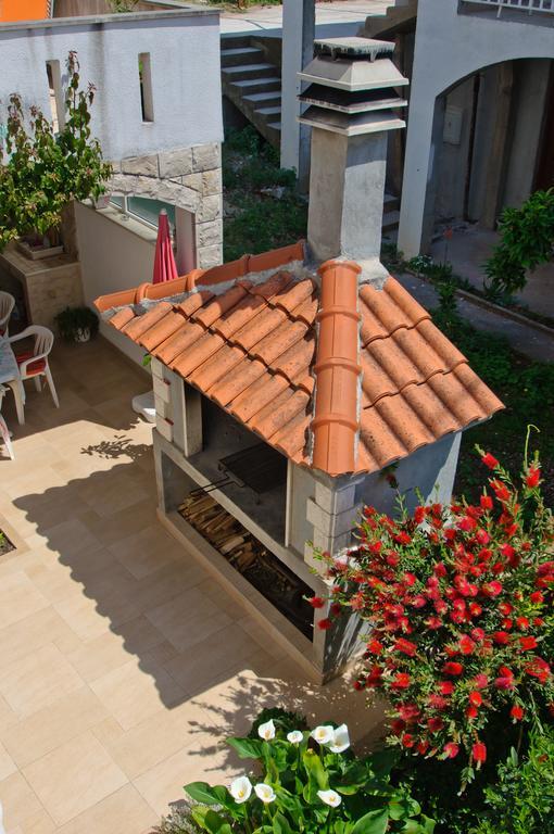 Hella Apartments Trogir Habitación foto