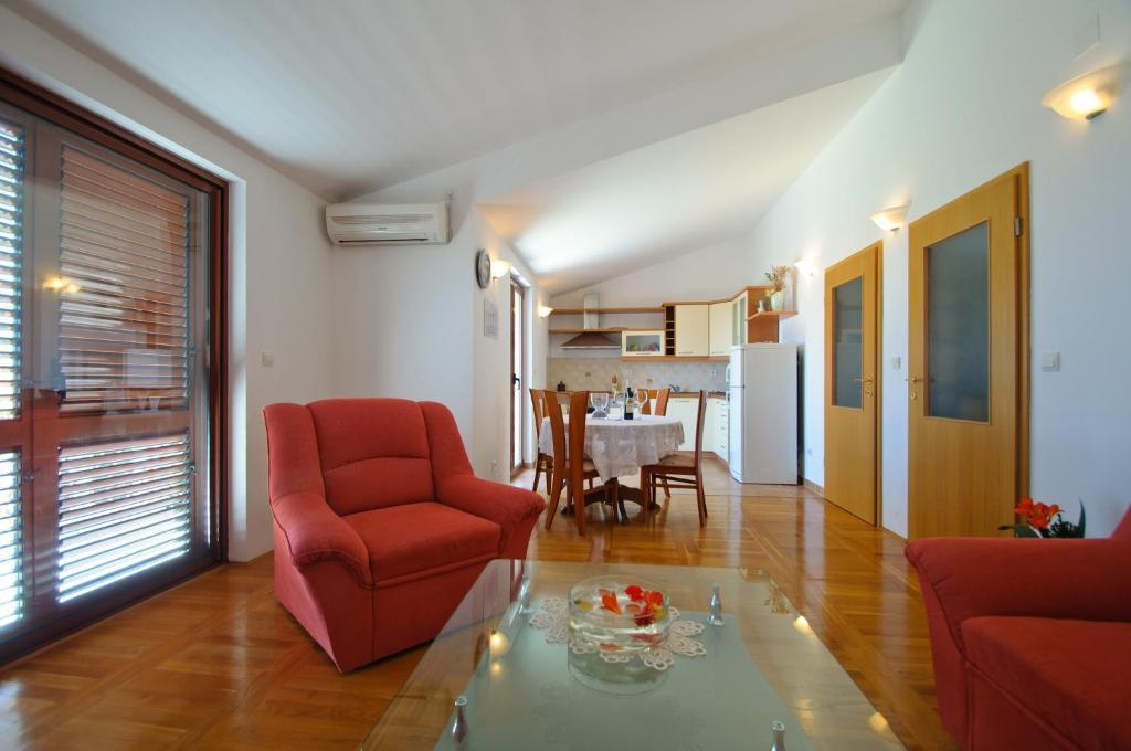 Hella Apartments Trogir Exterior foto